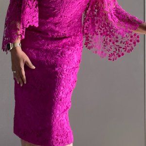 Theia Couture \ Pink Floral Lace \dress •Size 6 •Floral lace overlay